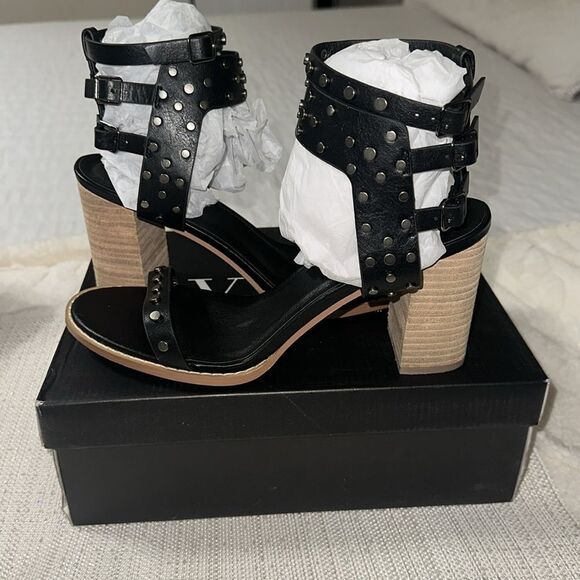 VICI 10 Celeste Black Metallic Studded Block Heel Strappy Multi Buckle Sandal - Picture 3 of 13